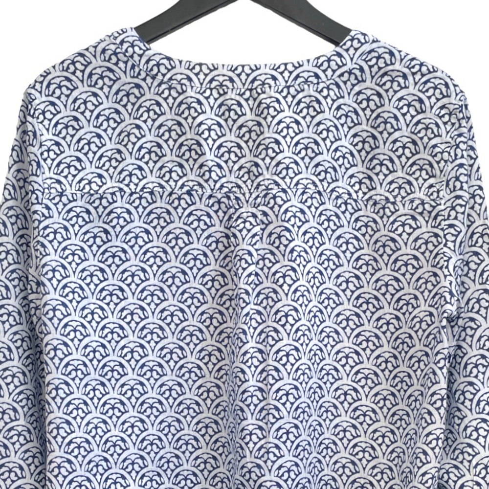 Talbots Linen Blouse, Lightweight Patterned Shirt, Blue & White, Size Large - Picture 7 of 10